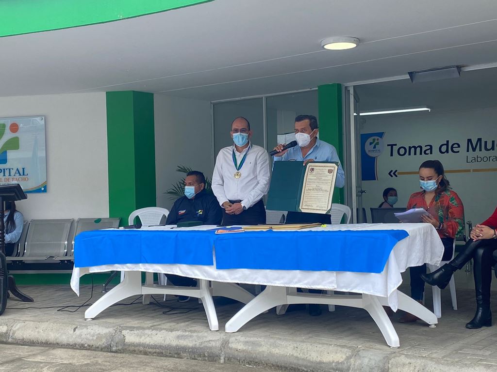 Entrega de la Orden Honorífica DIEGO PACHO EN ORO